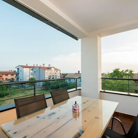 Villa Anja 2Nd Floor Peroj Exterior photo